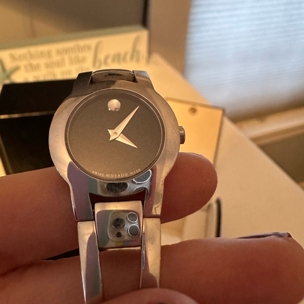 Movado watch - Picture 3 of 5